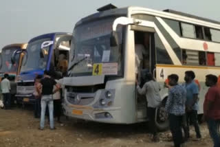 ap-fishermen-reached-to-vijayawada-from-gujarat