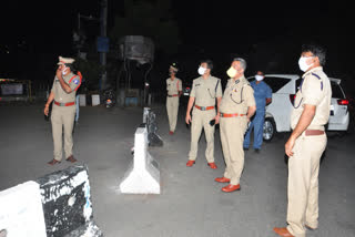 vijayawada cp surprise visit in redzone areas