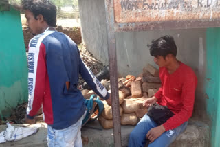 local youth expose illigal ganja supply racket