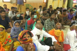 migrants went to native place from Hyderabad