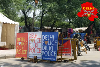 Posters of 'Delhi Police Dil Ki Police' set in Delhi to boost police morale corona virus lockdown