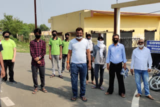 First batch of students reached Godda from Kota