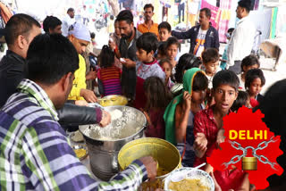 BJP leader Smt. Tulsi Joshi has distributed food items to the needy in RK Puram during lockdown