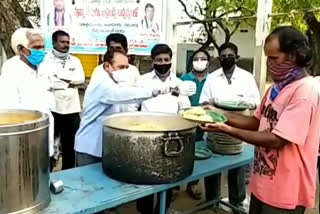 Distribution of 30-day snacks at Nandiyala in kurnool district