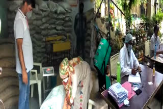 AAP workers distributing ration through e-coupon in Najafgarh