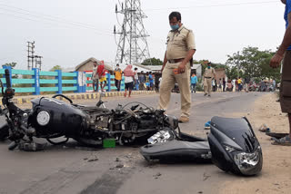 bike and fire service truck accident in shantiniketan