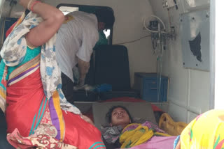 delivery-of-a-women-taken-place-in-ambulance-in-datia