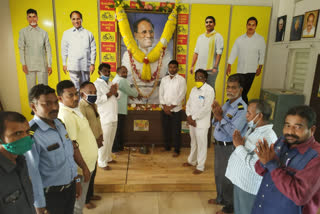 kodela birhtday celebrations held in narasaraopeta by tdp incharge