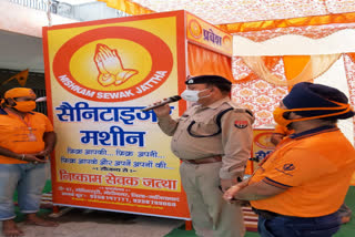 National President of Nishkam Seva Jatha Donated sanitizer machine in Modinagar during lockdown