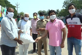 essential needs distribution for auto drivers in narasapuram west godavari district