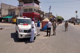 barmer news,  rajasthan news,  etvbharat news,  राजस्थान में लॉकडाउन,  राजस्थान में कोरोना महामारी,  lockdown in barmer,  चौहटन में लॉकडाउन