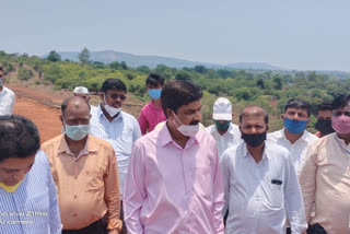 Minister visit Kinaye Dyam