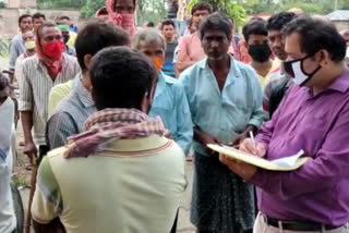 villagers protest for ration in kushmandi , south dinajpur