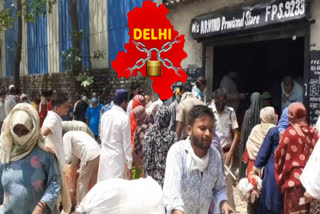 During lockdown Crowd gathered at government ration shop in Chandan Haula village in delhi