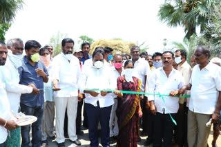 mla aroori ramesh opened paddy purchase center in warangal rural district