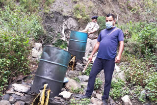 Police destroyed 1400 liters of raw liquor