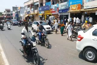 yadgiri people roaming without mask