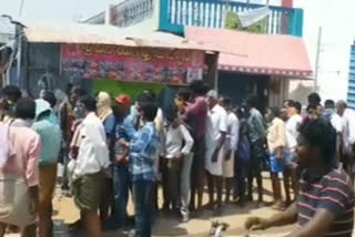 people gathered more at wine shops in ananthapuram district