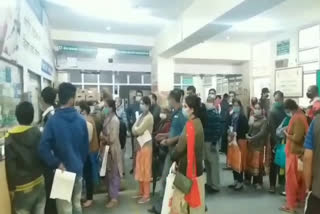 long queue of patients in igmc on first day of lockdown 3.0