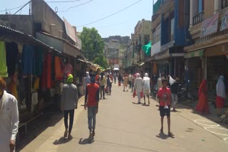 Open markets in green zone districts on the first day