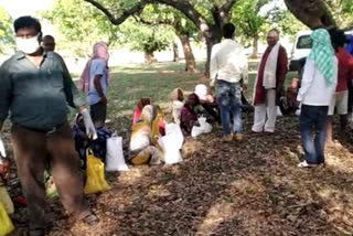 Distribution of relief items among the tribes in the forest of Kaimur