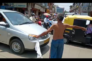 After getting ebriety  Drunker cleared the Traffic in the city  Dharwad  Karnataka  Humouruos  ബെംഗളുരു  മദ്യപിച്ചതിന് ശേഷം ട്രാഫിക്ക് ഓഫീസറായി മദ്യപാനി  ലോക്ക് ഡൗൺ  ധർവാഡ് സ്വദേശി