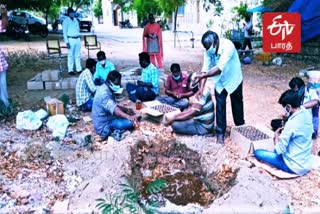 dindigul_destruction_of_liquor_bars_court_news  மதுபாட்டில்கள் அழிப்பு  திண்டுக்கல் சட்ட விரோத மதுபாட்டில்கள் அழிப்பு  1600 மதுபாட்டில்கள் அழிப்பு  Destruction of alcoholic beverages  Destruction of illegal liquors in Dindigul  1600 Destruction of alcoholic beverages