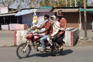 After the relaxation of the lockdown in Silvani, the driver is blowing traffic rules