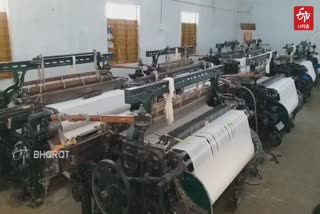 powerloom employees demand government to curfew relaxation