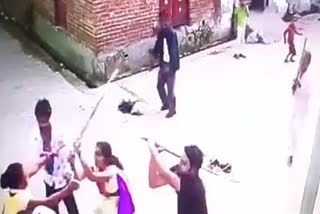 neighbors beat bjp leader in moradabad