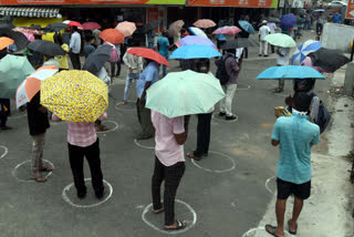 vizag wine shops rush