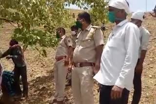 डूंगरपुर की खबर, dead body found hanging