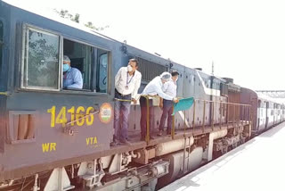 train leaves from hisar for bihar