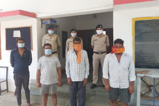 4 youth arrested for assaulting police in inter-state border of gorela pendra marwahi