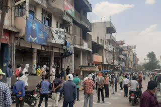 Liquor store opened in Raisen