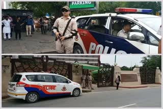 delhi police pcr helps pregnanat lady to reach hospital during lockdown