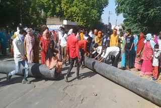 Protest against death in road accident
