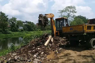 municipality start to remove garbage