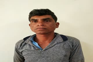 dantewada-police-arrested-one-naxalite