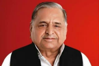 ex up chief minister mulayam singh yadav is admitted in medanta hospital lucknow uttar pradesh