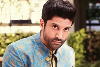 farhan akhtar doneate PPE kit, ETVbharat