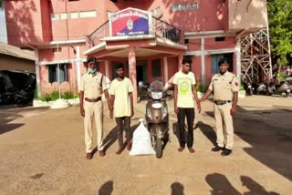 kondagaon-police-arrested-inter-state-hemp-smugglers