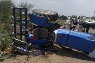 Uncontrolled Reversed Tractor in damoh