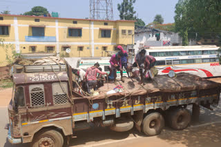 15 laborers reached Keshkal in Kondagaon on foot from Maharashtra