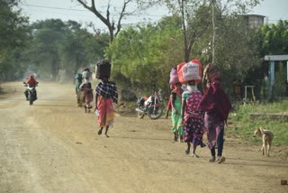 Migrant laborers entering without conducting health tests in kawardha