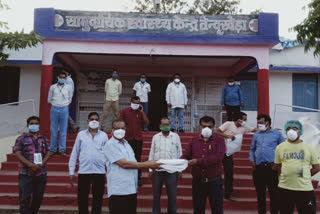 PPE kit distributed to warriors fighting the war against Corona in narsinghpur