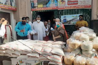 Dhanuka Company distributed food grains to 200 people In Sohna