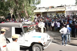 Laborers protest in Bhilwara, भीलवाड़ा न्यूज़