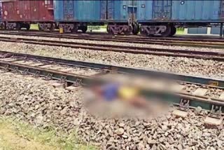 Manoharpur railway station Chaibasa, man died in Chaibasa, accident on Chaibasa railway line, मनोहरपुर रेलवे स्टेशन चाईबसा, चाईबासा में ट्रेन की चपेट में आने से मौत, चाईबासा रेल लाइन पर हादसा