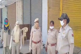 bikaner news,  rajasthan news,  etvbharat news, मदर्स डे पर महिला पुलिसकर्मी,  राजसेथान में कोरोनावायरस